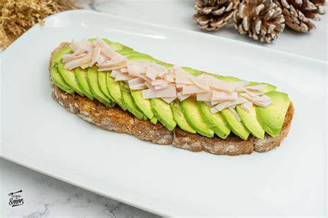 Aguacate ensalada tostada batido verde