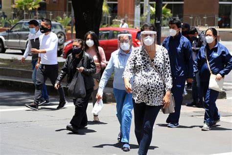 Mascarillas FFP2 apiladas durante pandemia