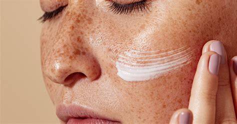 cuidado de la piel bajo mascarilla solar