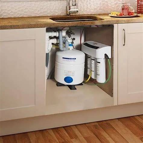 Purificador de agua SANNA instalado en cocina