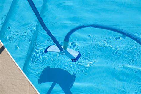 Cómo prevenir suciedad en piscina