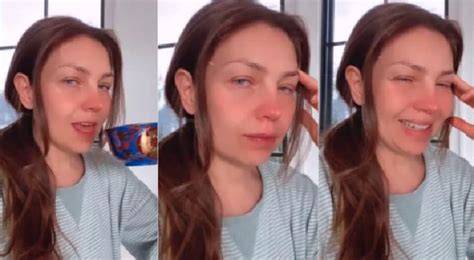 Thalía sin maquillaje en camarín