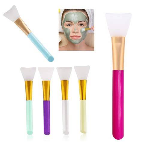 Pasos para aplicar mascarilla con brocha