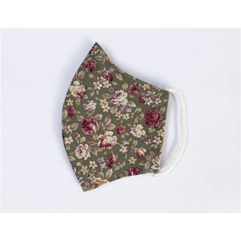 Mascarilla de tela estampada con flores