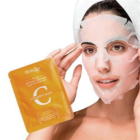 Mascarilla facial de velo sobre el rostro