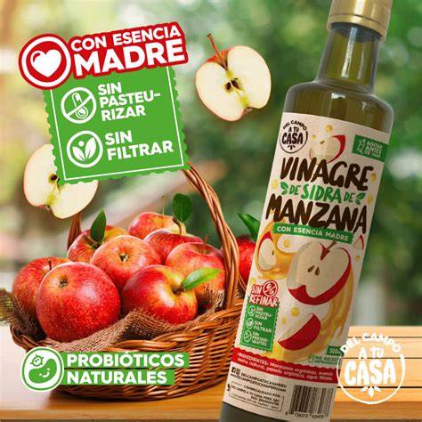 Botella de vinagre de manzana con madre