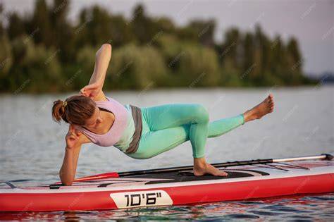 Sup Yoga sobre tabla de paddle surf