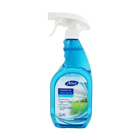 Spray limpiador aplicado en split