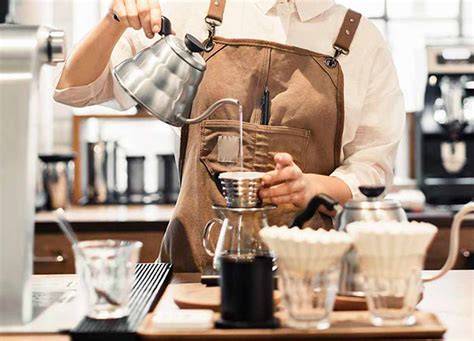 Preparación de café con colador fino