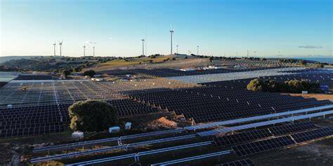 Hibridación planta desalinizadora energía solar eólica