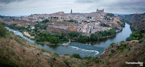 Río Tajo a su paso por Toledo