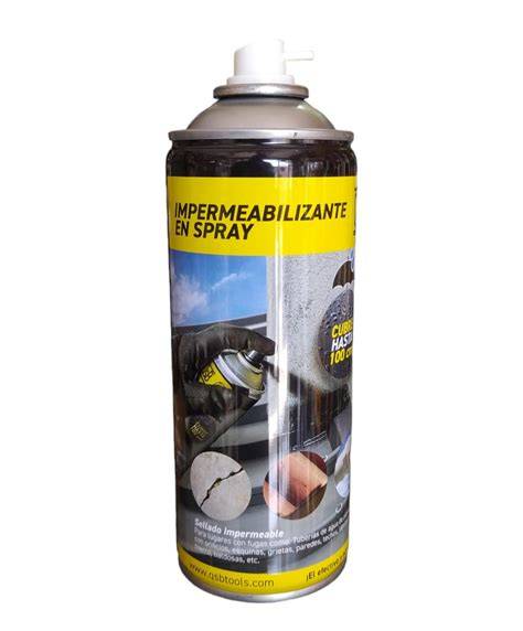 Aplicación de spray impermeabilizante en grieta