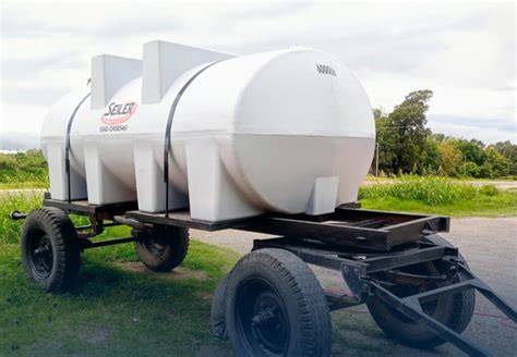 Rueda tanque para transportar agua rural