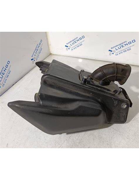 Acceso a la caja del filtro Yamaha FZ7