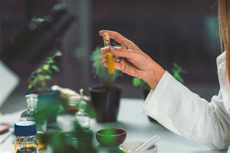 Preparación de gotas homeopáticas en agua