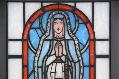 Virgen como vidriera y Cristo como luz