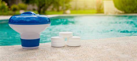 Cloración salina y piel atópica en piscina