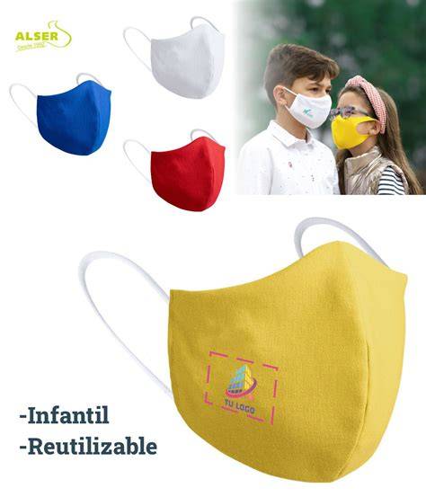 Mascarilla infantil reutilizable correctamente colocada