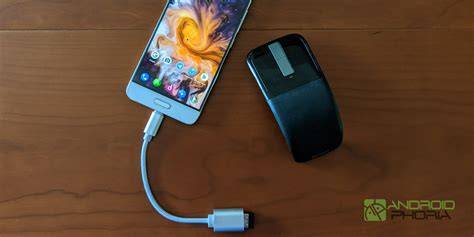 teléfono Android roto conectado a ratón OTG