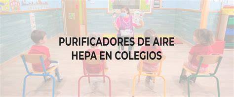 Distribución de purificadores HEPA en aula escolar