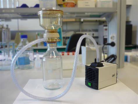 filtración al vacío con matraz y bomba