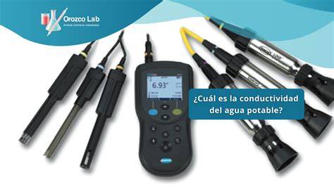 conductímetro midiendo conductividad del agua