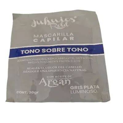 Mascarilla gris perla sobre cabello plateado